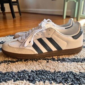 Adidas Samba Cloud White/Preloved Ink/Dash Gray size 4.5 US 6 EU 37-1/3 BNWOB!